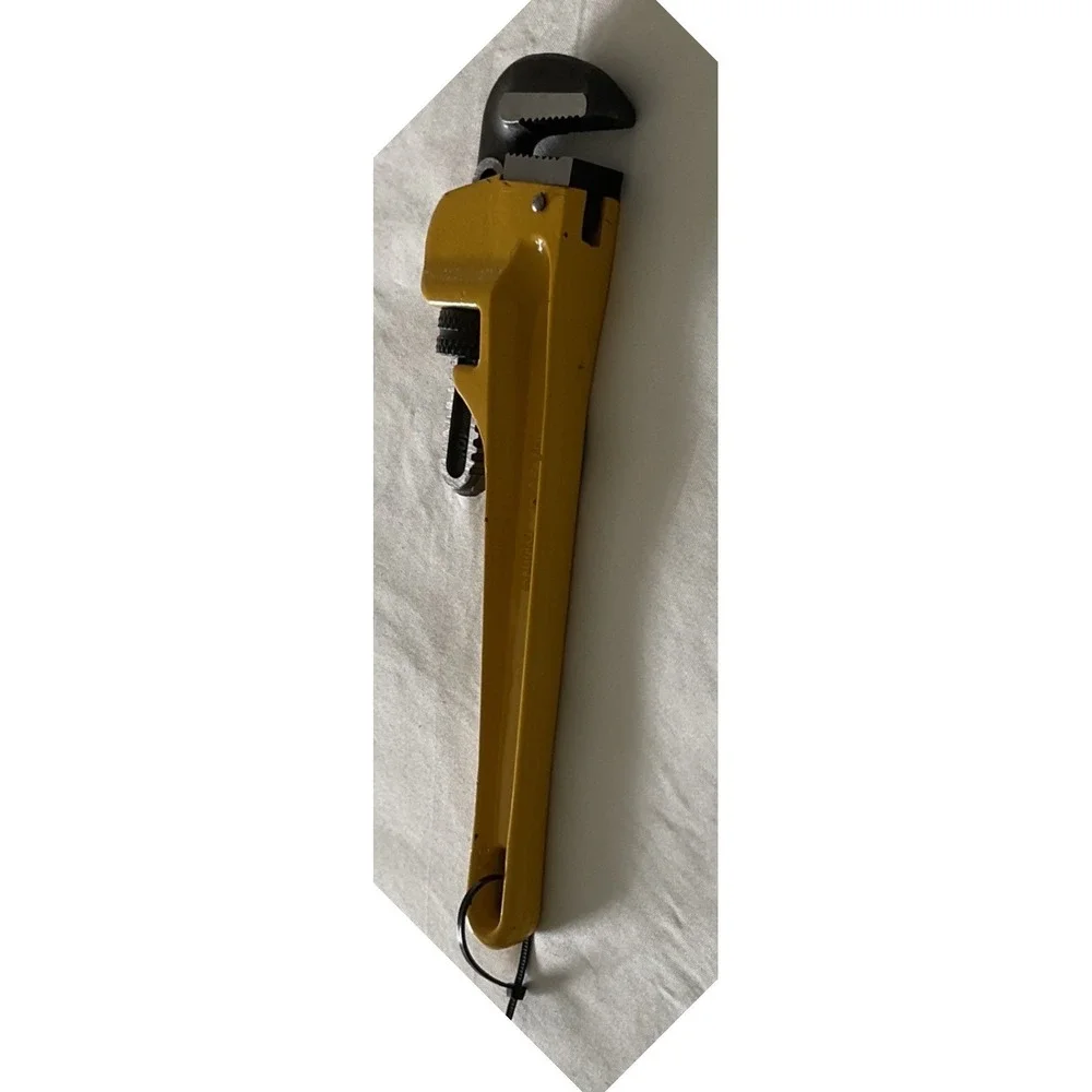 Stanley 10 Inch Yellow Heavy Duty Pipe Wrench Model 87-622